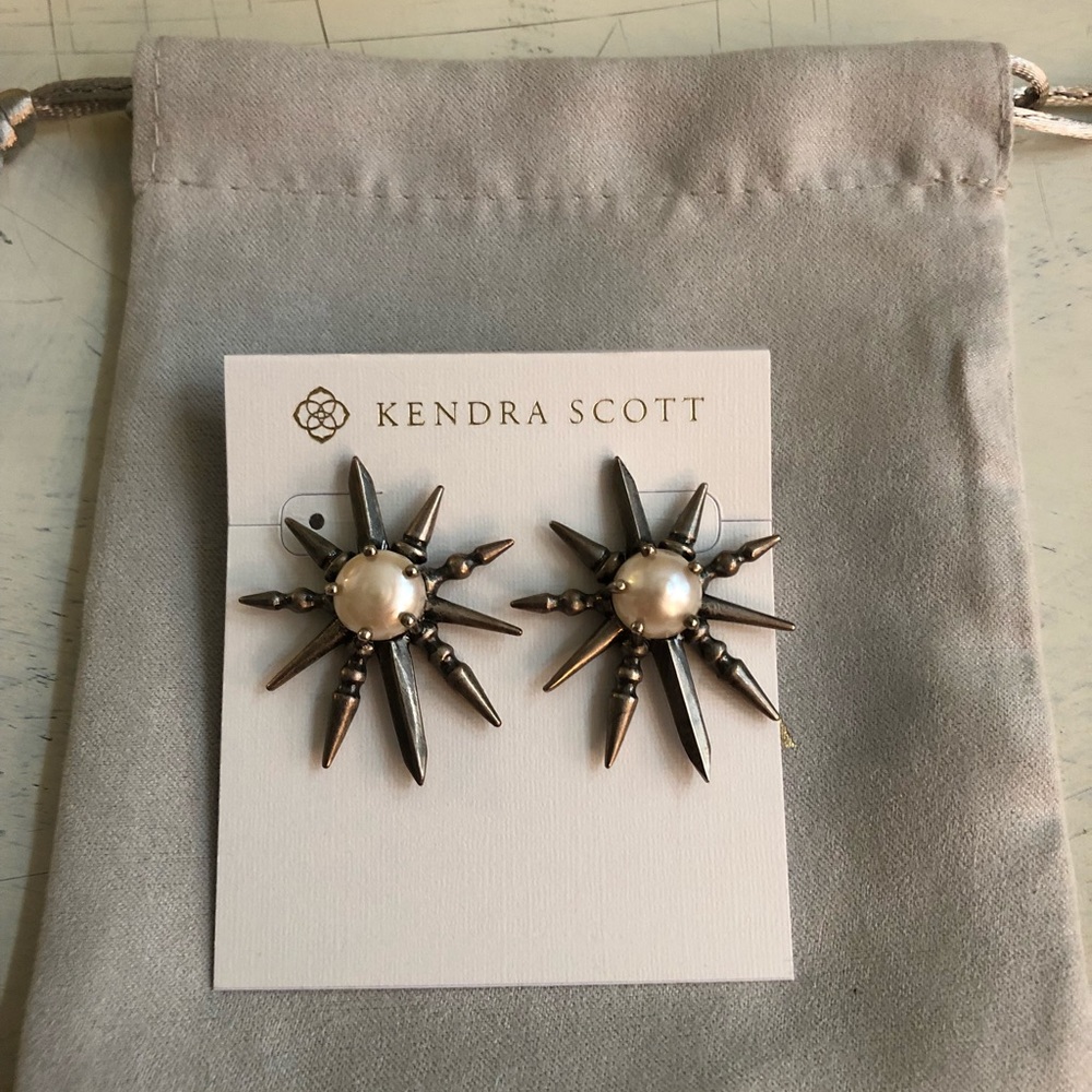 Kendra Scott vintage silver starburst earrings